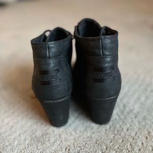 Toms Ankle Wedge Booties